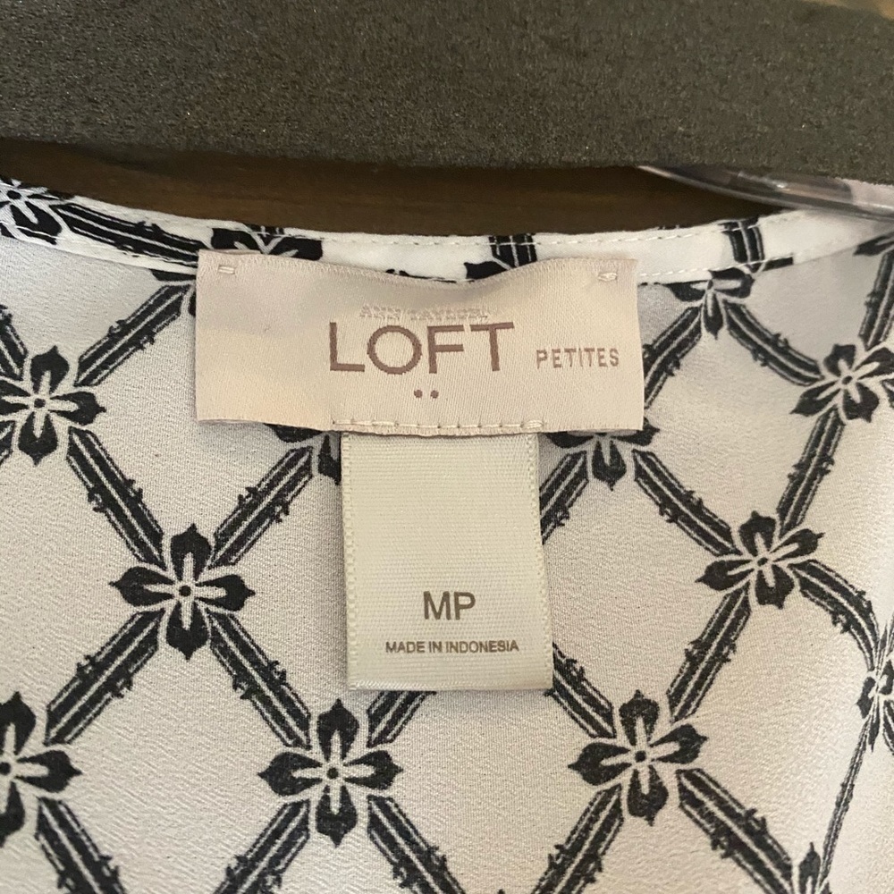 Loft petite top - Picture 2 of 2